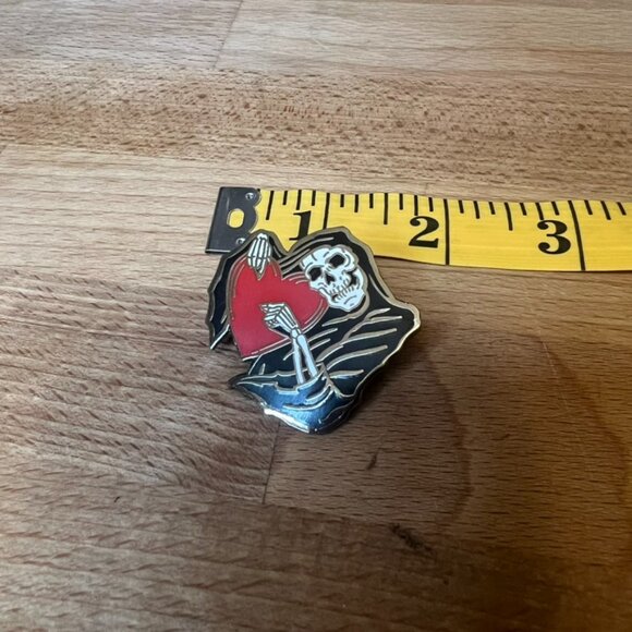 Skeleton Pin - Picture 3 of 3
